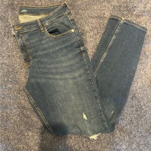 🚨👖Mid-rise ROCKSTAR super skinny jeans 👖 🚨